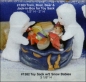 Preview: Schneebabys mit Santa‘s Sack – 11,5 x 8 cm – Schrühware