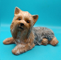 Preview: Hund – Yorkshire Terrier – 20 x 13 cm – Handarbeit aus Keramik – Unikat