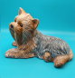 Preview: Hund – Yorkshire Terrier – 20 x 13 cm – Handarbeit aus Keramik – Unikat