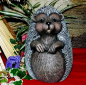 Preview: Stehender Igel von GARE - 23 cm hoch - auch für Erdhaufen G-3406 – Schrühware