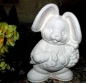 Preview: Teddyhase – Mädchen mit Möhre – 23 cm hoch – Schrühware