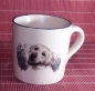 Preview: Keramik-Tasse - Becher mit Wunschname – Motiv: 1 x Hund – Labrador