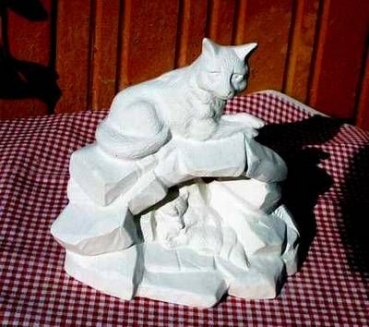 Fuchsfamilie mit Fuchshöhle – 13,5 cm hoch – Schrühware