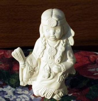 Preview: Indianerkinder im 2er-​Set – Mai und Juni – bis 12,5 cm hoch – Schrühware