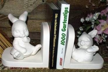 Buchstützen mit Hasen im 4er-Set – 15 und 20 cm – Schrühware