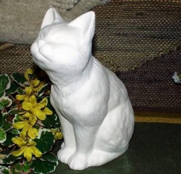 Katze sitzend - nach oben schauend – 22,5 cm hoch - Schrühware