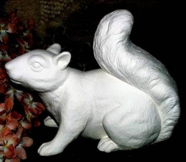 Eichhörnchen – stehend – 28 cm lang – Schrühware