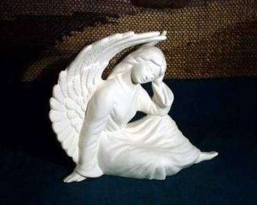 Schlafender Engel - 16 cm hoch - Schrühware