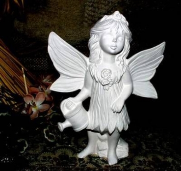 Kindliche stehende Elfe – 23 cm hoch – Schrühware