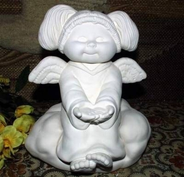 Antonia - sitzendes Engelmädchen auf Wolke - 24 cm hoch - Schrühware