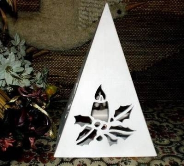 Gießform – neu – Pyramide – 12 x 12 x 18 cm – sehr schön für Windlichter
