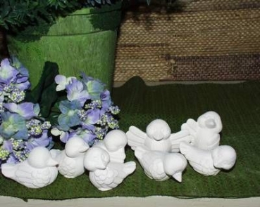 8 verschiedene Krähen – bis 4,5 cm - Schrühware