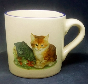 Keramik-Tasse  - Becher mit Wunschname – Motiv: 1 x Katzen & Rosen / Kitten & Roses