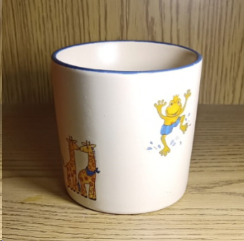 Keramik-Tasse  - Becher mit Wunschname – Motiv: 4 x Kindermotive