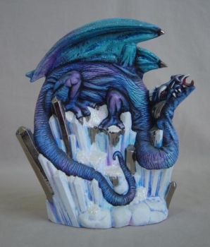 Winterdrache – kleine – 19 cm hoch – Schrühware