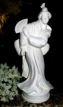 Japanerin – 38 cm hoch – Schrühware
