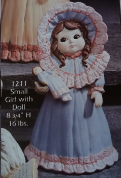 Mädchen mit Puppe - 23 cm hoch - Schrühware