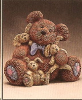 Teddy-Papa mit Hasenkindern – 22 cm hoch – Schrühware