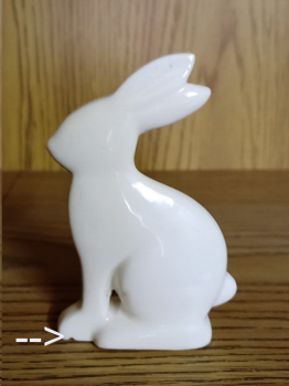 Preview: Hase aus Porzellan – 7 x 2 x 10 cm – weiß glasiert  – Handarbeit – 2. Wahl Preview: Hase aus Porzellan – 7 x 2 x 10 cm – weiß glasiert  – Handarbeit – 2. Wahl
