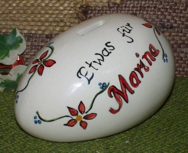 Spar-Ei / Osterei als Spardose – geschlossen – Länge 14 cm - Höhe 7,5 cm - Schrühware