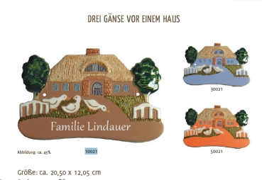 Keramik-Türschild – Lasergravur – 20,5 x 12,5 cm – Farb- und Schriftauswahl – Drei Gänse vor einem Haus