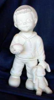 Oster-Junge mit Hase – 16 cm hoch – Schrühware