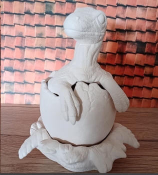 Nest mit Dino-Ei und Raptor – 14 x 17 cm – Schrühware