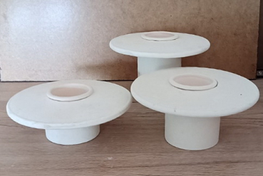 Pedestal Votive – Teelicht-Basis mit Teelichteinsatz im 3er-Set -  14 cm Ø –  5, 7 und 9 cm hoch  – Schrühware – 2. Wahl – Sonderangebot