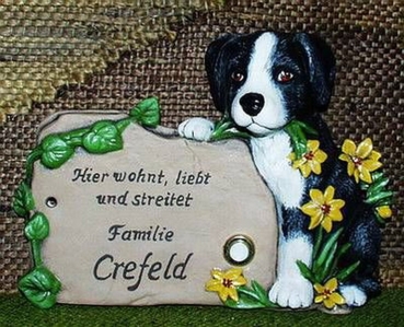 Keramik-Klingelschild mit eingebauter Messing-Klingel - Hund - Welpe – 19 x 12 cm – Schriftfeld, Hund und Blüten auf Wunsch – hochwertige Handarbeit