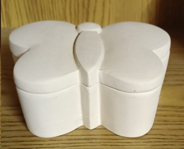 Schmetterlings-Dose – 13,5 x 10 x 5 cm – Schrühware – Restbestand – Sonderangebot