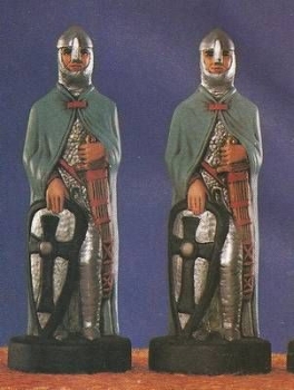 ALBERTAS-Schachfiguren - kompletter Satz mit 32 Figuren - bis 15 cm hoch - Schrühware