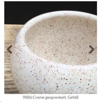 Creme gesprenkelt – glänzend - 800 ml – Steinzeug-Glasur von BOTZ - Brennbereich 1.220 bis 1.280 °C - Kopie