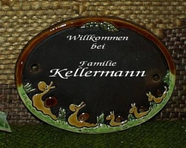 Keramik-Türschild – Schneckenfamilie – 11,5 x 8,2 cm – Schriftfeld braun – Handarbeit