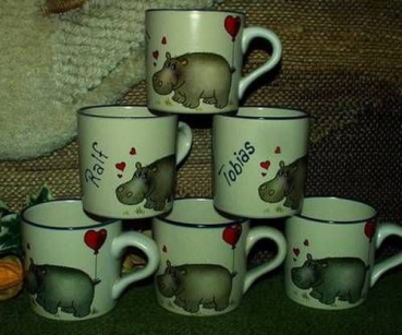 Namenstasse – Becher – Nilpferd mit Herz – fester Name – Hannes