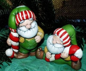 Weihnachtsmänner im 2er-Set - bis 13 cm hoch - Schrühware