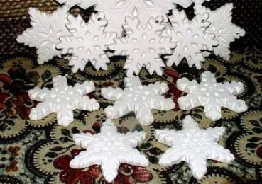 Schneeflocke zum Aufhängen – klein - 7 cm Ø – Stückpreis – Schrühware