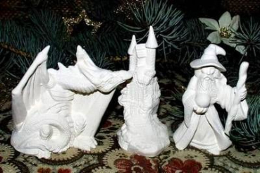Preview: Mystik-Miniaturen im 3er-Set – bis 7,5 cm hoch – Schloss – Drache – Zauberer – Schrühware Preview: Mystik-Miniaturen im 3er-Set – bis 7,5 cm hoch – Schloss – Drache – Zauberer – Schrühware