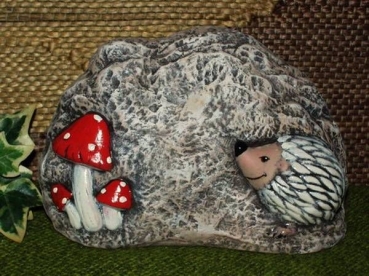 Stein mit Igel und Pilzen – 18 x 12 cm – Schrühware