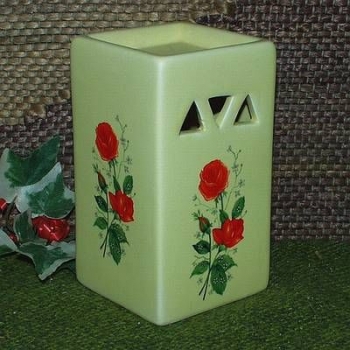 Keramik-Duftlampe – gelb - mit Rosen-Motiven – inkl. Duftöl – Handarbeit – Unikat