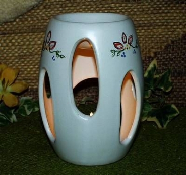 Keramik-Duftlampe - weiß mit Blüten-Motiven – Handarbeit – Unikat