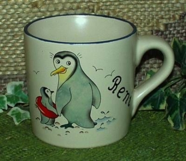 Keramik-Tasse  - Becher mit Wunschname – Motiv: 1 x Pinguin mit Kind