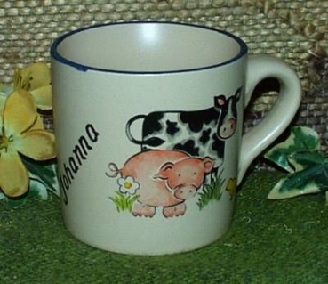 Keramik-Tasse  - Becher mit Wunschtext – Motiv: 1 x Bauernhof 2 – Kuh – Schwein – Küken