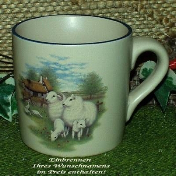 Keramik-Tasse - Becher mit Wunschtext – Motiv: 1 x Schaf mit Lämmern