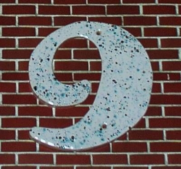 Hausnummer - Keramik weiß mit blaubeigen Sprenkeln - 9