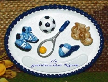 Keramik-Türschild mit Wunschtext – Relief mit blauem Rand – Junge - Sport – 13,5 x 10 cm – Handarbeit – Restbestand