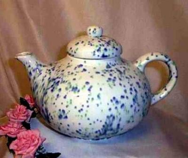 Teekanne – bauchig – mit Deckel – 15 cm hoch – 17 cm Ø – Schrühware