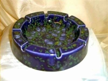 Aschenbecher – rund – 18 cm Ø – Schrühware