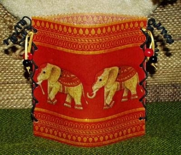 Lantern made of laminated motif for tealight - Marani red