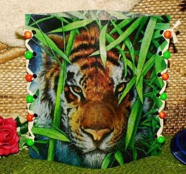Lantern made of laminated motif for tealight -  Tiger