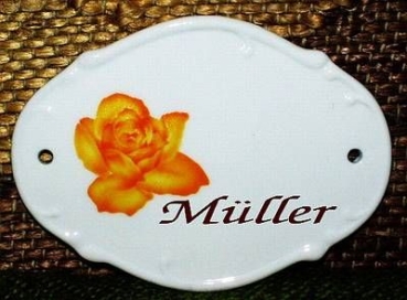 Porzellan-Türschild – Rose – 11,2 x 8,5 cm – Text: max. 3 Zeilen mit 5, 4 und 4 Buchstaben – Handarbeit – Unikat